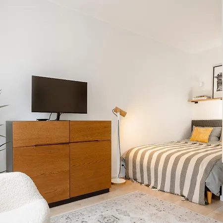 Historic At Center Tallin